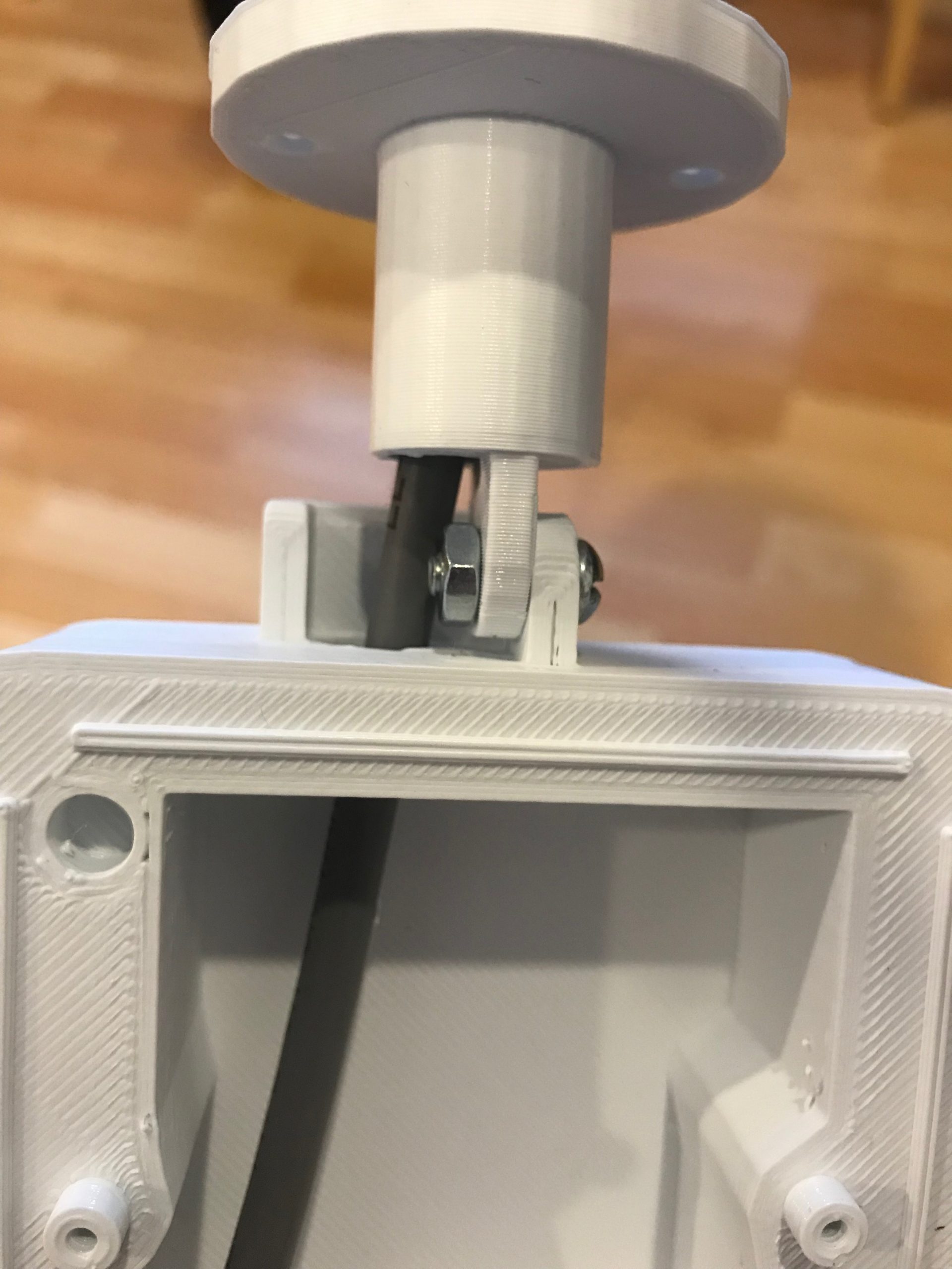 Hub Ceiling Aperio Hub Ceiling Mount – RR-Labs
